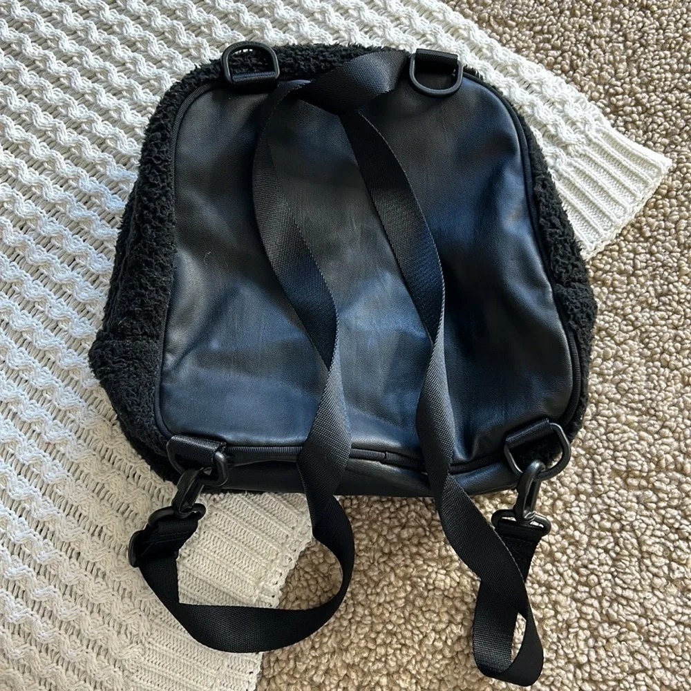 Ivivva • lead with love sherpa mini backpack